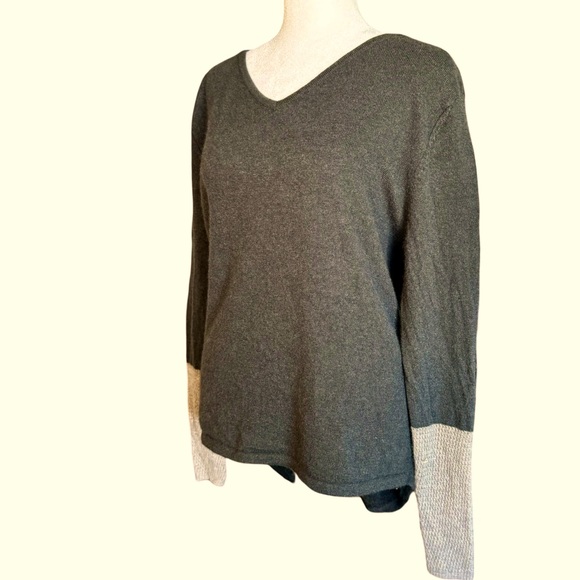 Cashmere Chocolate Sweater Sz Sm - Picture 5 of 8